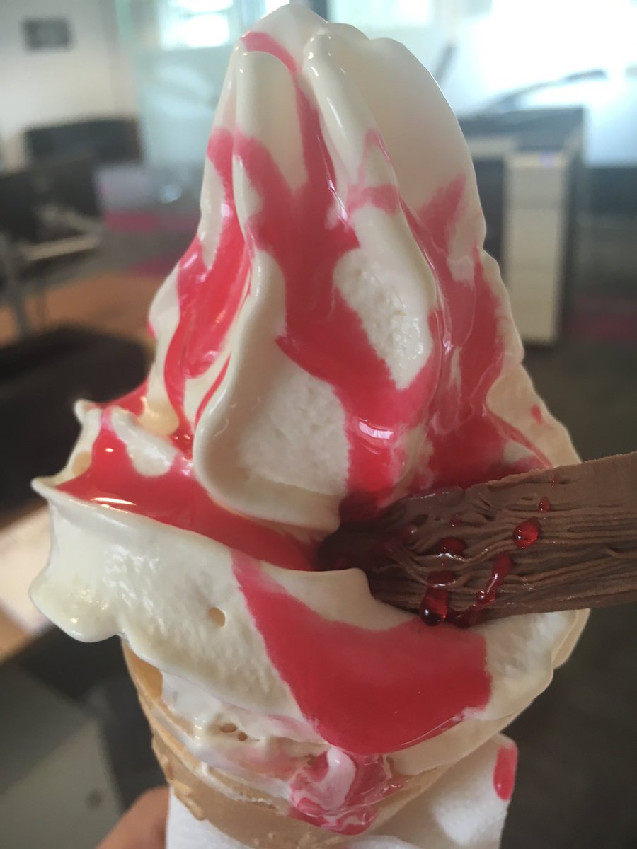 CatrinPeej's tweet photo. Lovely welcome back to work today after a long weekend! #icecream #teamcircleit @Circleit https://t.co/pkkk0ovPPH