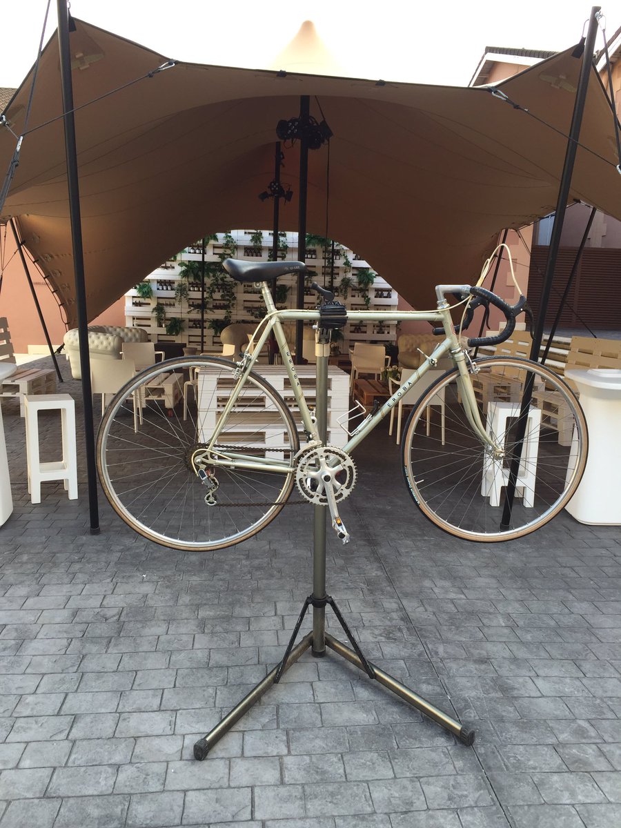 Desde el viernes estaremos instalados en Cenicero para recibir a Eroica Hispania. Talleres gratuitos y nuestro outlet de clásicas! 🙌