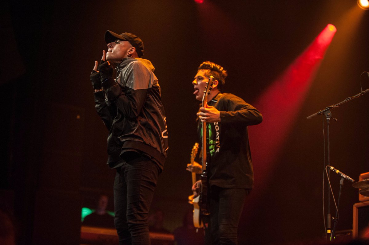 StrifeMagazine's tweet photo. PHOTO REVIEW:
We saw Beartooth, Sylar and Ocean Grove last night.
Hands down, one of the best shows of the year!
https://t.co/A50gmQ6CZE https://t.co/wmBlL7BYUU