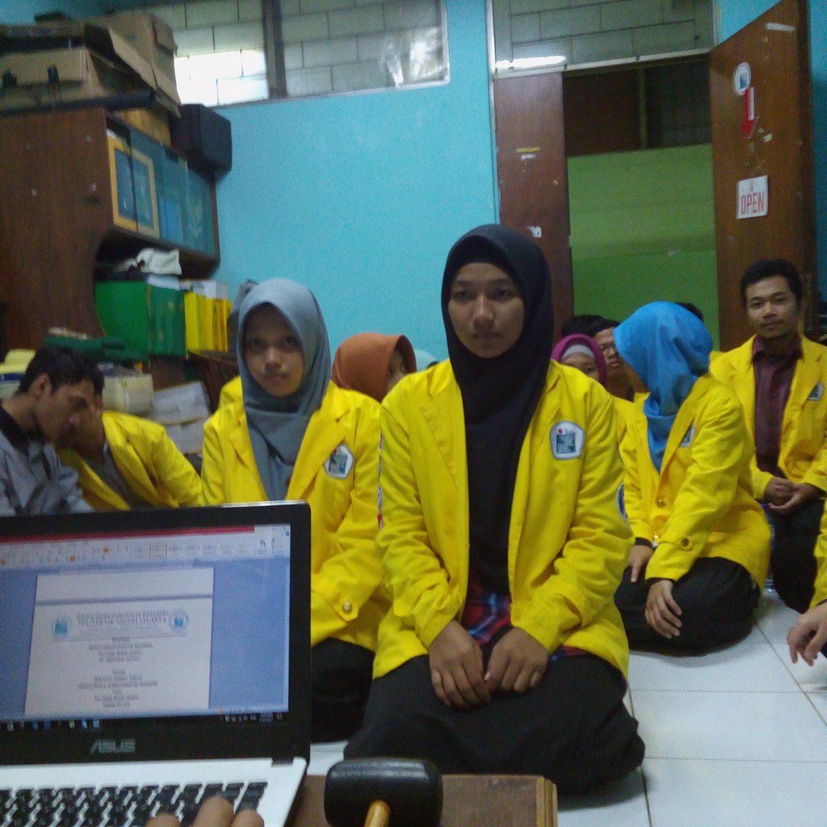 Selamat kepada Maya Komaraini yang telah ditetapkan menjadi MPM Pusat terpilih. Semoga amanah dalam menjalankan tugas :)