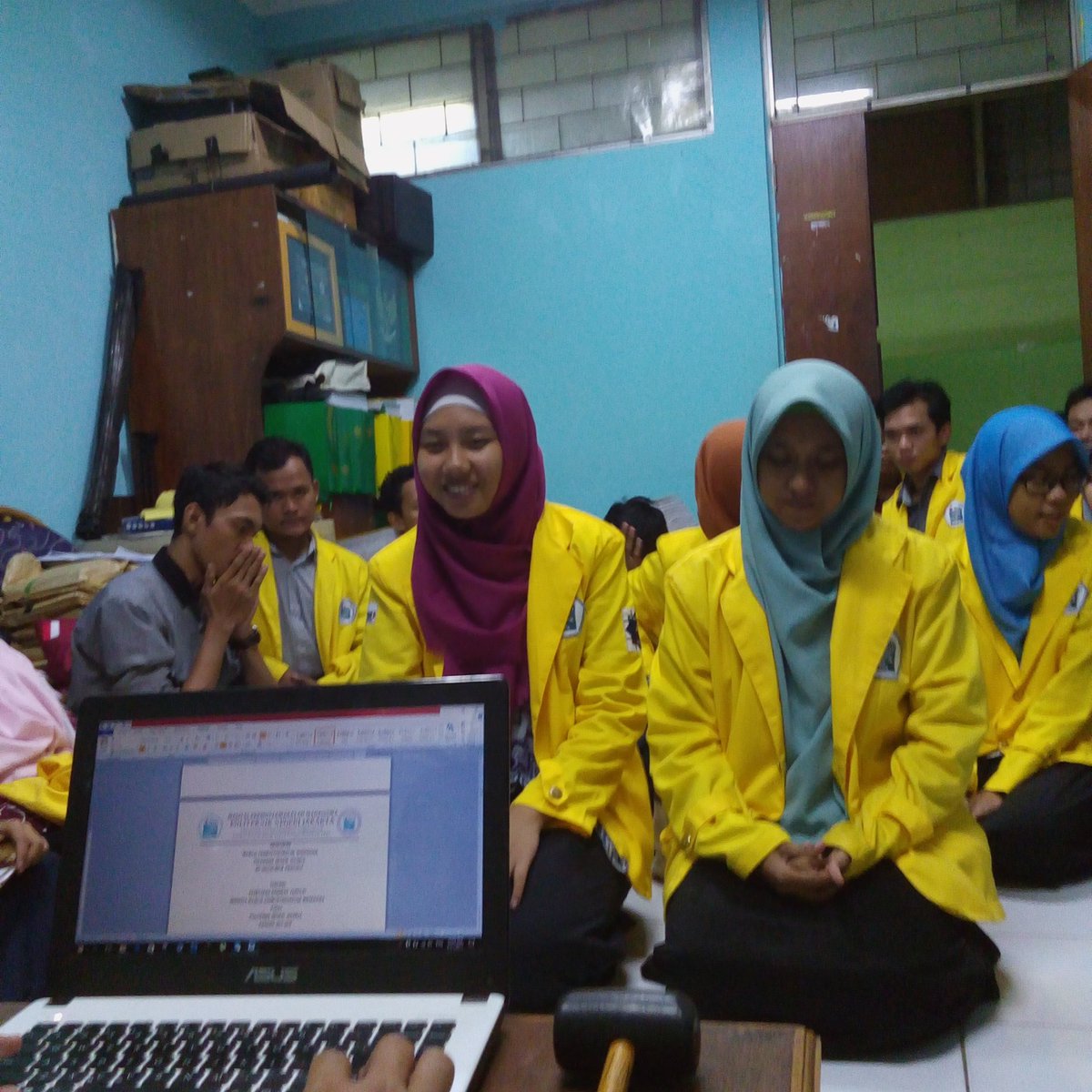 Selamat kepada Mustika Dewi yang telah ditetapkan menjadi MPM Pusat terpilih. Semoga amanah dalam menjalankan tugas :)