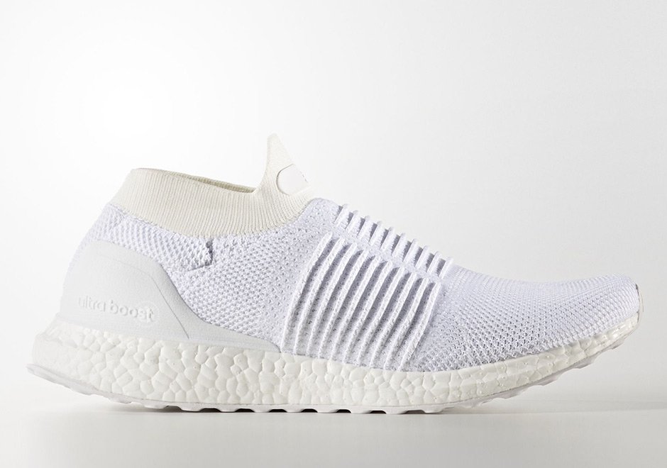 brkicks's tweet photo. An official look at the adidas Ultra Boost Laceless Mid “Triple White" https://t.co/daJ3jwzKTa