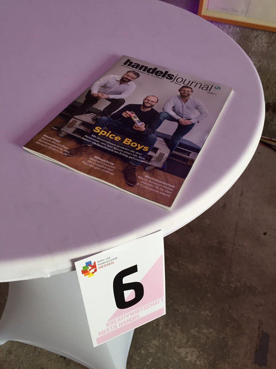 SilvioZeizinger's tweet photo. #KmH17 #Kreativwirtschaft meets #Handel inspirierende Location #dialog zu #StoreDesign #kampagnendesign #markendesign @Handel_Hessen @hmwevl https://t.co/b6Lfvz6eFj