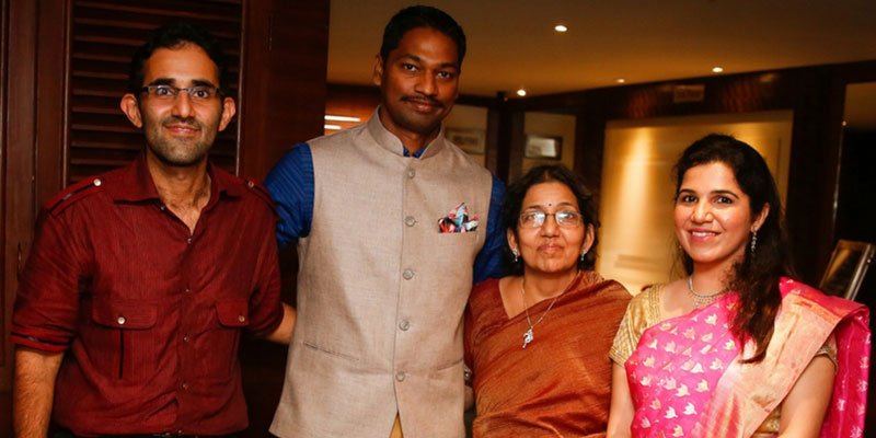 YourStoryCo's tweet photo. This family’s resolution has helped over 2,000 stray animals and recycled tonnes of waste paper. #Inspiration https://t.co/Kfo7kreEtb https://t.co/pNoCZeri3E