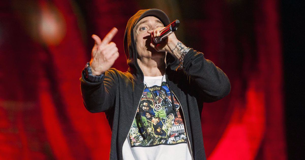 Эминем 2015. Эминем 2022. Эминем рэпер. Eminem 1988. Мировой рекорд эминема.