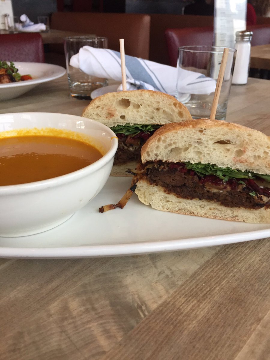 TheBauerKitchen's tweet photo. Pulled short Rib, bleu Benedictine, charred pear, julienne beet, arugula & balsamic glaze #KWAwesome #tbk #dailysandwich #housemade https://t.co/M5p5SRQuL1