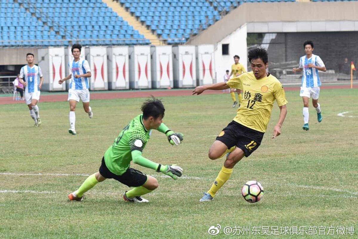 Jingjing Zhou Our Suzhou Dongwu S Striker Hao Min Vs Our Shanghai Sunfun S Gk Zhu Yueqi Who Just Made His Professional Debut 4 Days Ago In Today S Match T Co I4sj1bpd6e Jingjing Zhou Our Suzhou Dongwu S Striker Hao Min Vs Our Shanghai Sunfun S Gk Zhu Yueqi Who Just Made His Professional Debut 4 Days Ago In Today S Match T Co I4sj1bpd6e