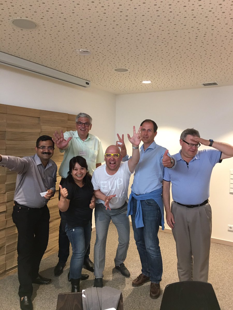 @VIPCON_com Great 3 days  <a href="/InnovatorHouse/">Innovator House</a> building apps on #innovationsuite. Thank you <a href="/AndreasThKunz/">Andreas Kunz</a> <a href="/ChristinaKoob/">Christina Koob</a> for an awesome event!