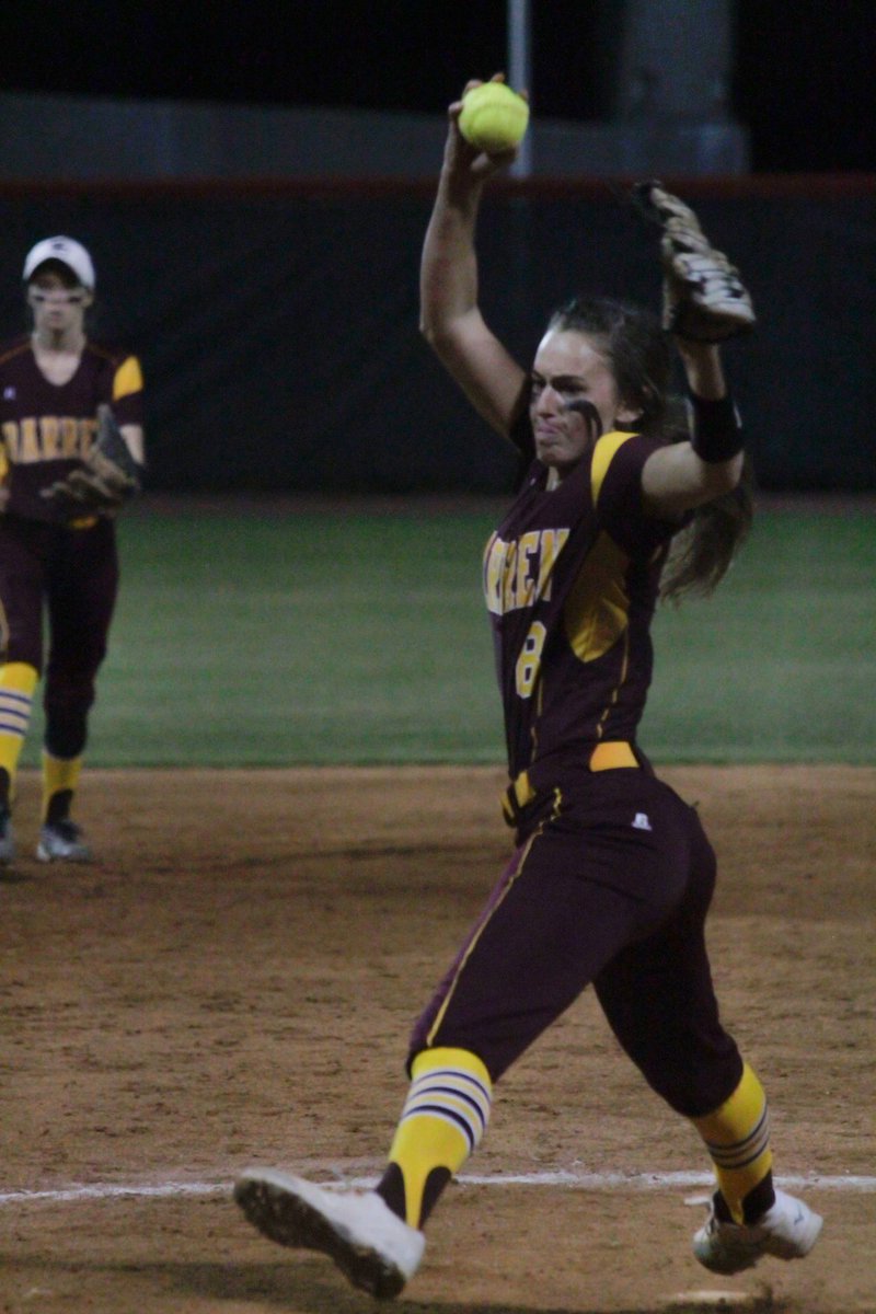 kstrats16's tweet photo. Warren East vs. Barren County Regional Softball Semifinals. East won 11-0 and will play South Warren in the regional championship Thursday. https://t.co/meYIx8KO3q