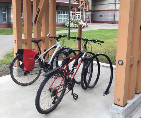 NIC_first's tweet photo. NIC is racking up @BiketoworkBC stats with 577 km logged, 17,320 calories burned & 124 greenhouse gases saved over 58 trips .#BTWWBC #IamNIC https://t.co/LJNlPtnx84