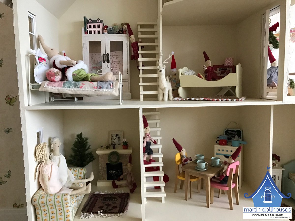 decorated dollhouses