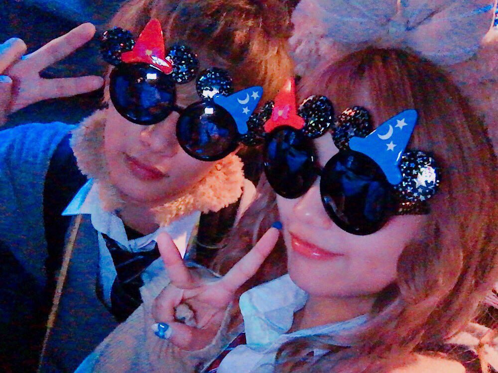 taitonasu's tweet photo. オオカミくんで🐺なちょと出会って最初は仲良くなれるかも分からなくて観覧車🎡がきっかけで気になりだして、最後両思いで終わってこの先、発展とかあるのかなぁ〜とか思ってた頃がすごく懐かしい😳
初めてのデートがディズニーでお互い緊張してあまり話せなかったのが懐かしい😑💕笑
楽しかった❣️ https://t.co/Jp65J3ma2u