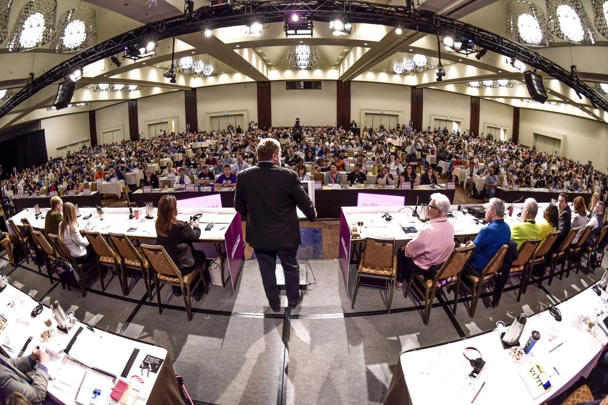 bersonphoto's tweet photo. They're coming after public sector workers but we'll showing Ontario employers that we stand together @MarkHancockCUPE #CUPEON17 @cupenat https://t.co/qcR9q7Q28x