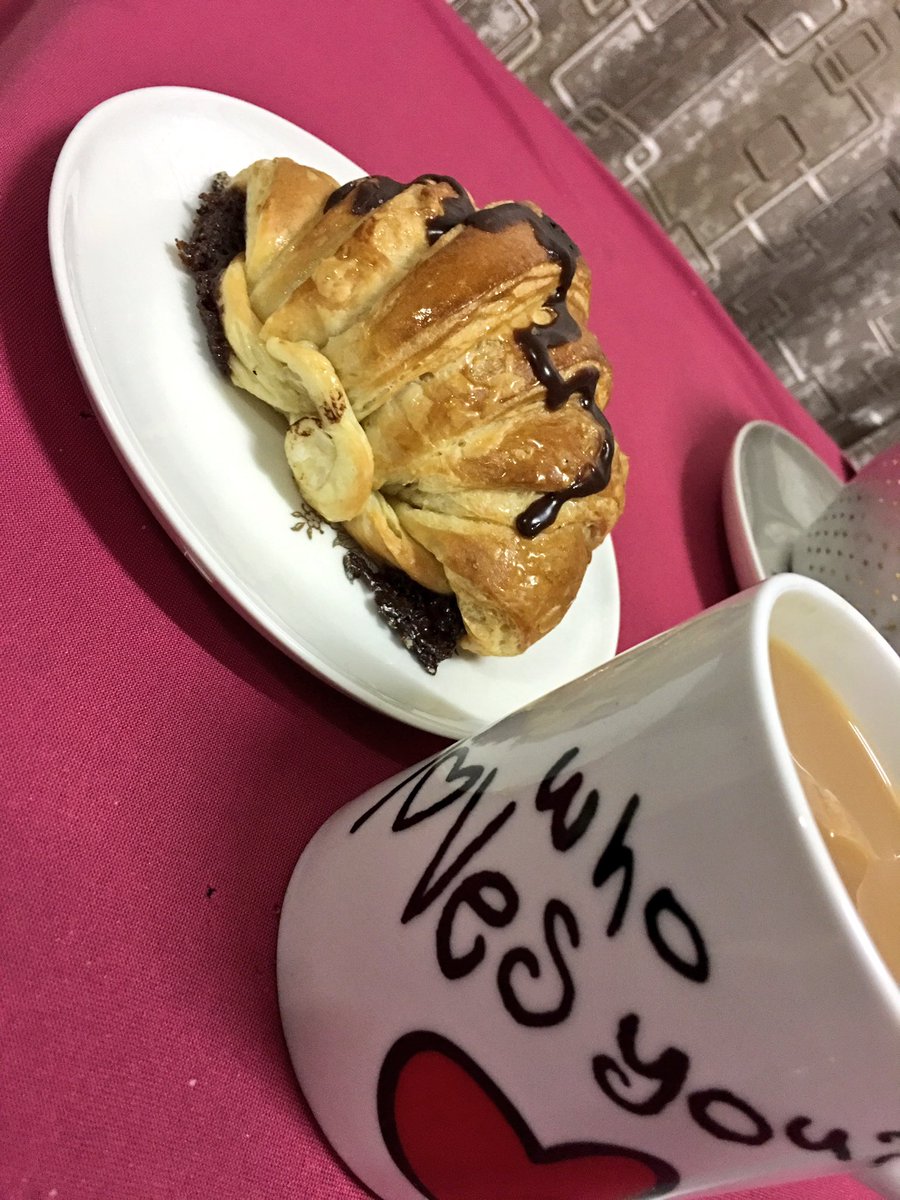 dullahkins's tweet image. After iftaar treats. A lovely cup of tea with a delicious chocolate croissant from this bakery in Erasmus (Rolling Pin) 😩❤️ #Drool