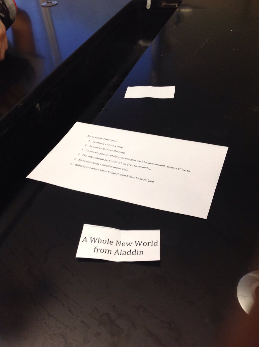 ScienceDept_CIS's tweet photo. Senior's  Day Task 2: Make a music video. Can't wait to see the final product. #Countdowntograduation #CISInspires https://t.co/IqtHRz0jEt