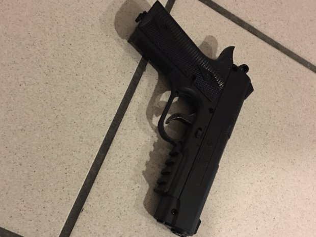 nationalpost's tweet photo. Ex-Marine with fake gun peacefully surrenders after attempted ‘suicide by cop’ at Florida airport: police https://t.co/2CpwkebbLy https://t.co/7aWLJH4nKX