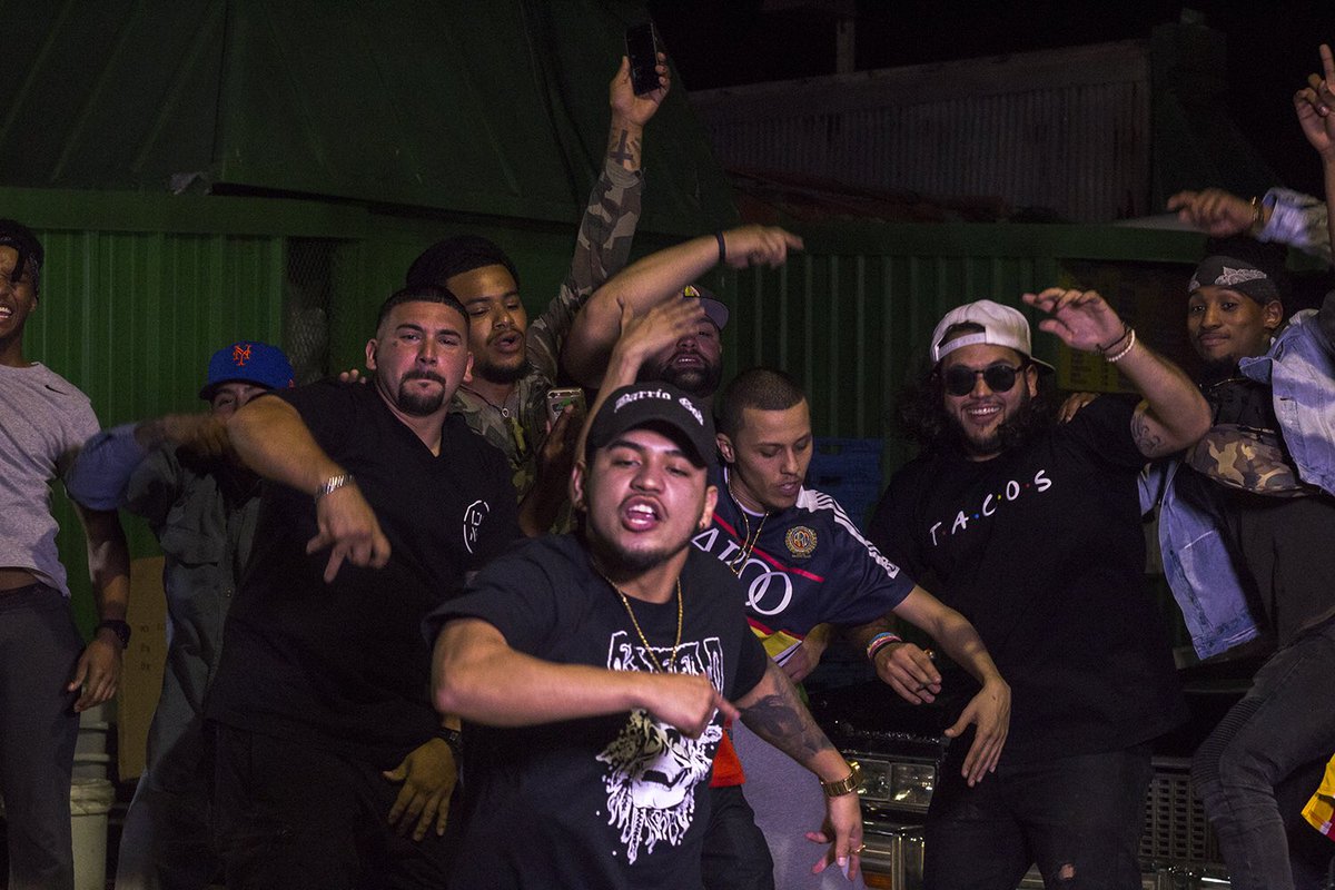 Trakksounds's tweet photo. Should we drop the "Oh Lord" remix video or what? Need some RT's to convince me 🤔@itzGARZA @DoemanxDyna @KILLAKYLEON https://t.co/xBB4grTqyz