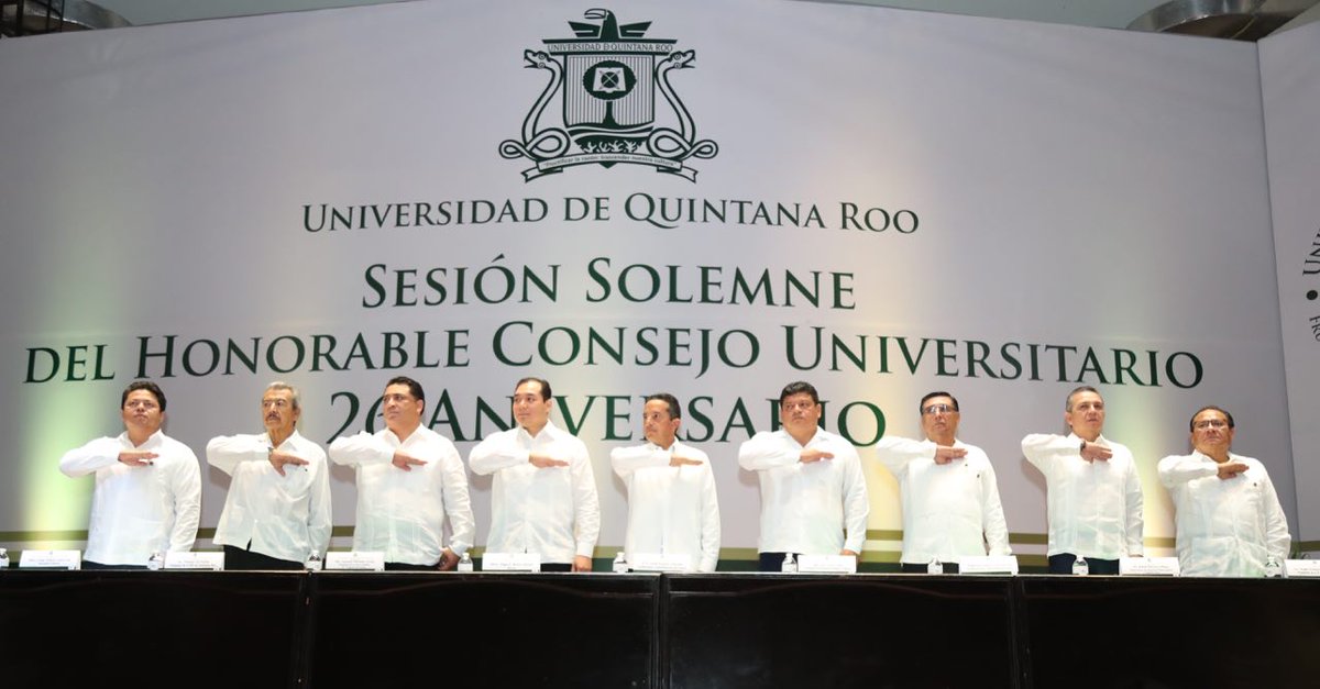 CarlosJoaquin's tweet photo. Un orgullo acompañar a la comunidad universitaria de la @uqroo_mx en su XXVI aniversario y la apertura del Centro Cultural Universitario. https://t.co/7fWKbeFobd