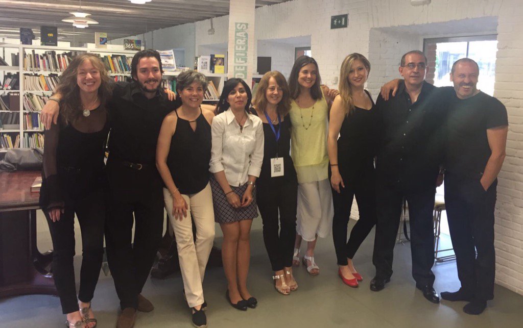coachymediador's tweet photo. @aksotelo @jgconsuegra @MMorenoMediac @resmedia_rs El mejor equipo que soñarse pueda #Mediación #FeriaDelLibroMadrid https://t.co/0iIjcvp5Yq