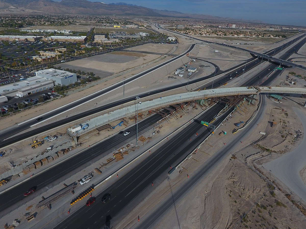nevadadot's tweet photo. U.S. 95 Lane Restrictions June 1-2 in NW Las Vegas https://t.co/GMOFw47ZpS @CityOfLasVegas @RTCSNV @ClarkCountyNV @LB4LV @SteveRossLV #FRINV https://t.co/f8wX2AT2sO