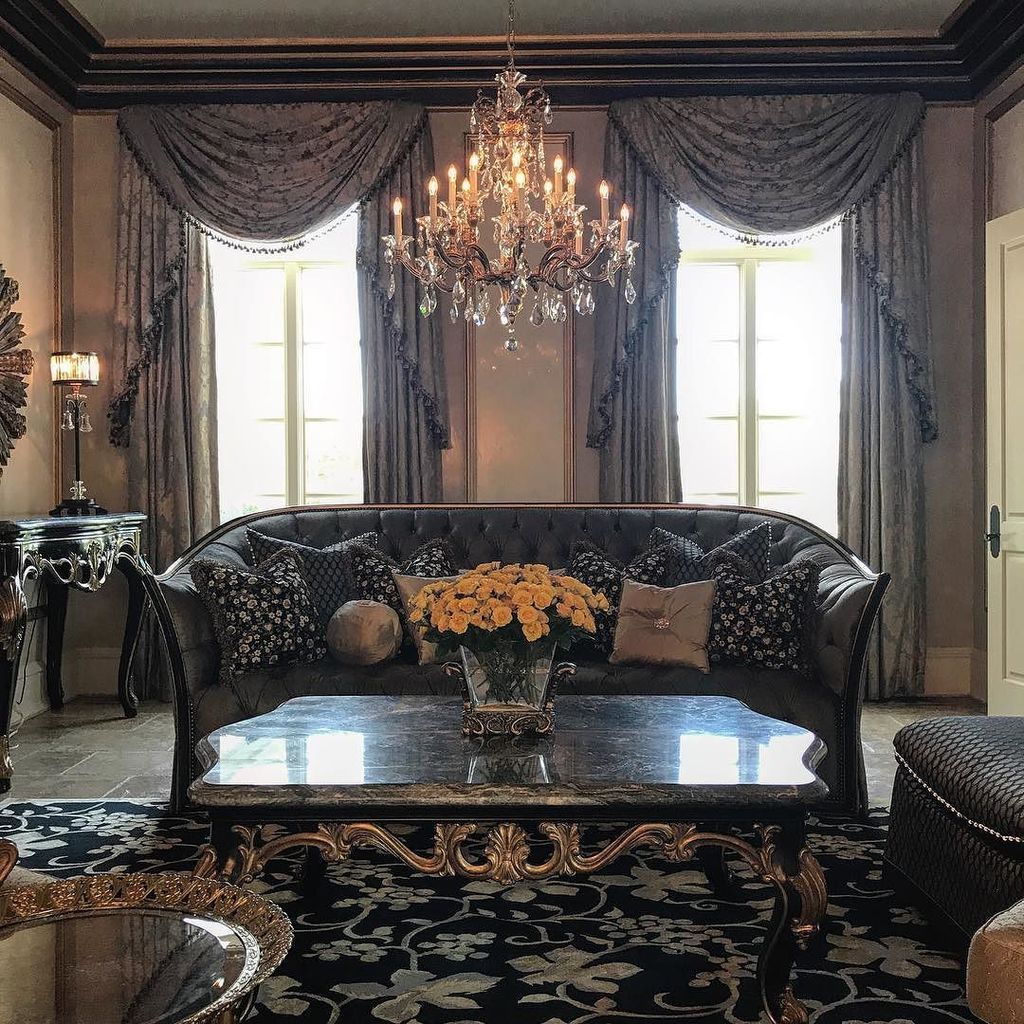 Marge Carson on Twitter "Mika Sofa = TDF photoshoot onlocation 