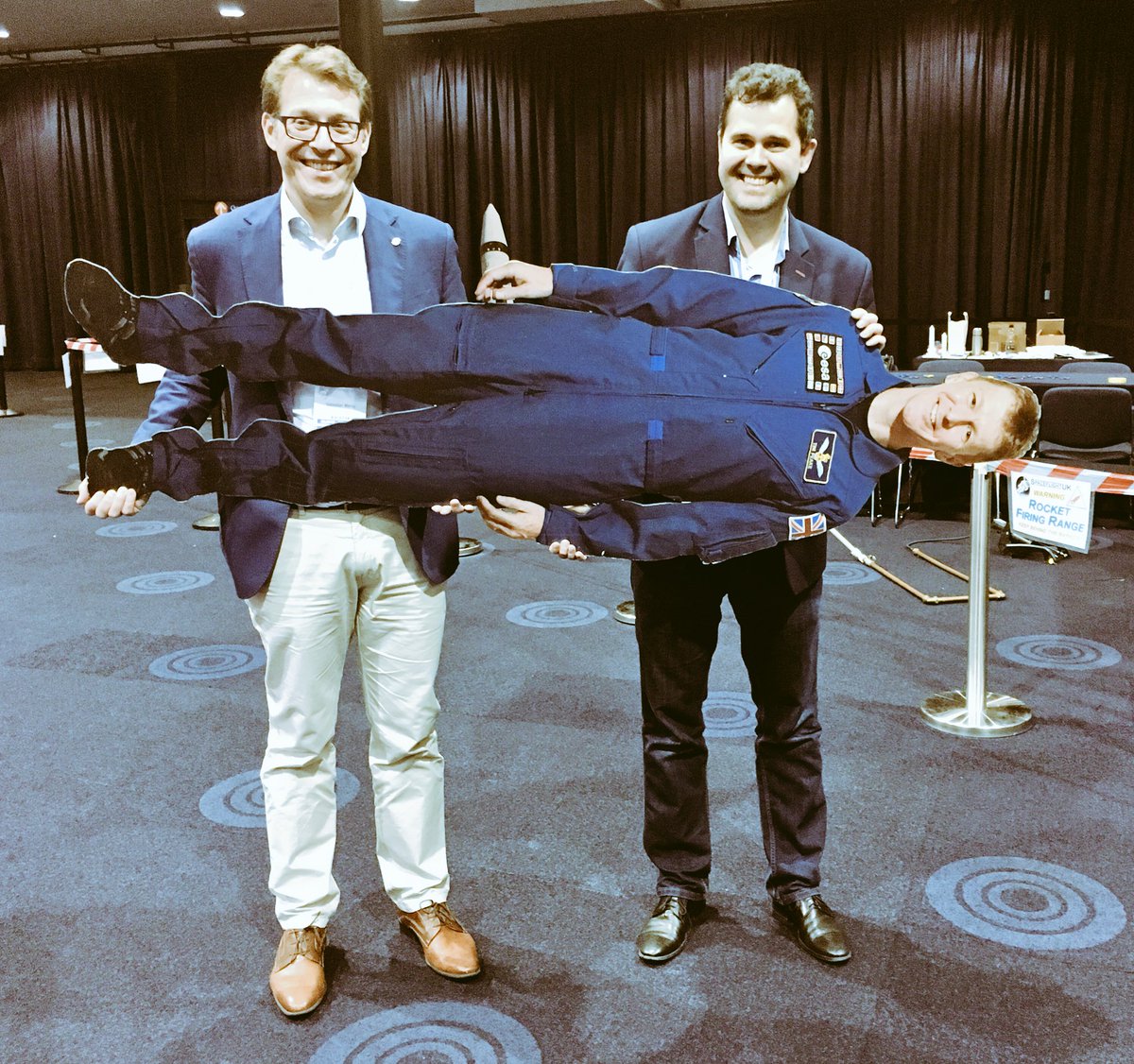 smarcu's tweet photo. Fun with #flattim at #UKspace2017 https://t.co/iGqnWjaZvd