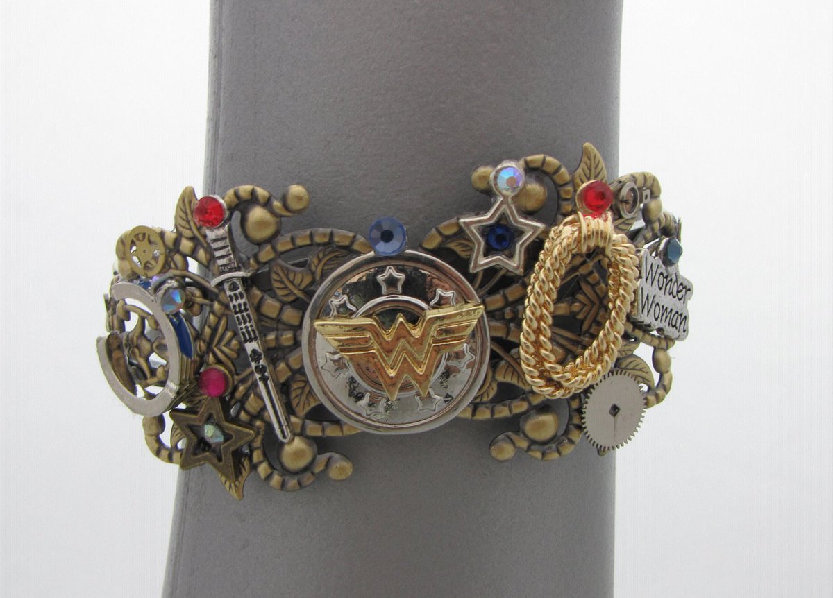 steampunkwolf52's tweet image. #wonderwoman Metal cuff #bracelet is now available! #oneofakind #steampunk #jewelry Logo and her Shield! steampunkwolf.com/product/steamp…