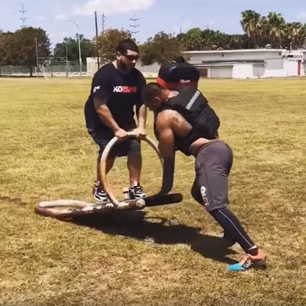 anabolicminds's tweet image. Train To Take Down Killers — SWAT Training Routine: What does it… anabolicminds.com/articles/train… #Training #functionalexercises #swattraining