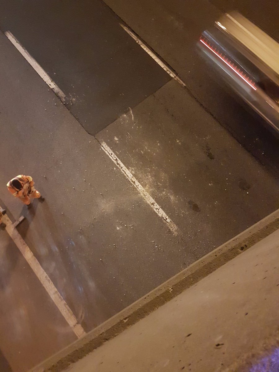 OPP_HSD's tweet image. Looking for witnesses who saw a man throwing cement off of Yonge St/Warden Ave/ Progress Ave onto Hwy 401. This is deadly and needs to stop!