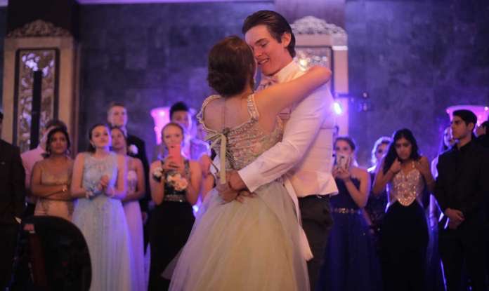VacekKatie's tweet photo. I wanted to dance... so I did. This is truly a memory I will cherish forever. https://t.co/pt1wUUTCWQ