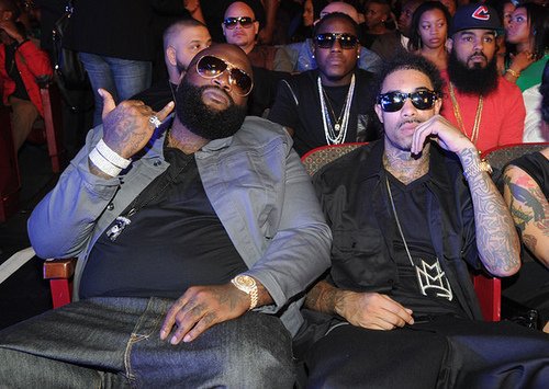 Cawb on X 4 Gunplay was beat up and robbed by G Unit at the BET Awards. 50 wore the MMG chain while bowling. Later gifted chain to Young Jeezy. https t 1hiTO6keT4