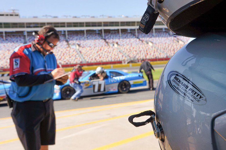 #FathersDay is this Sunday! It's not too late. Get your dad something he'll never forget! 
drivepetty.com