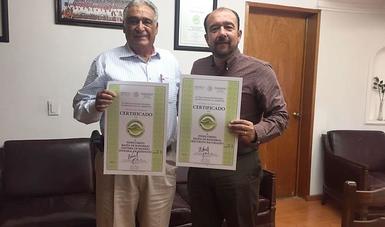 pasillotur's tweet photo. Entrega @PROFEPA_Mx certificado de calidad ambiental al Fideicomiso Bahía de Banderas #FIBBA en Nayarit; con Nivel de Desempeño Ambiental 1. https://t.co/suPI9rQMAA