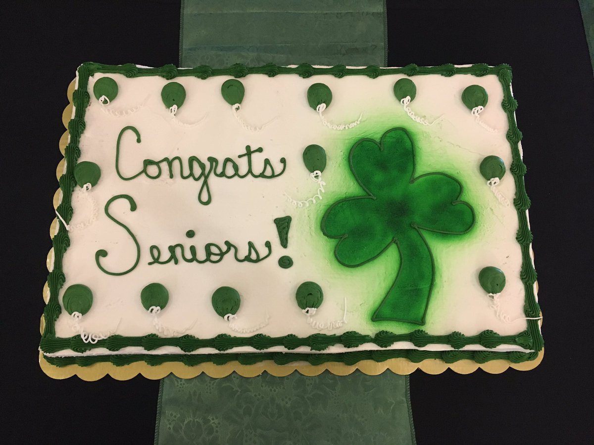 shamrocks2017's tweet photo. Senior Award Night is at 7 in the auditorium with a social hour starting at 6! We're excited to celebrate everything our class has achieved! https://t.co/frHAEhGFKN