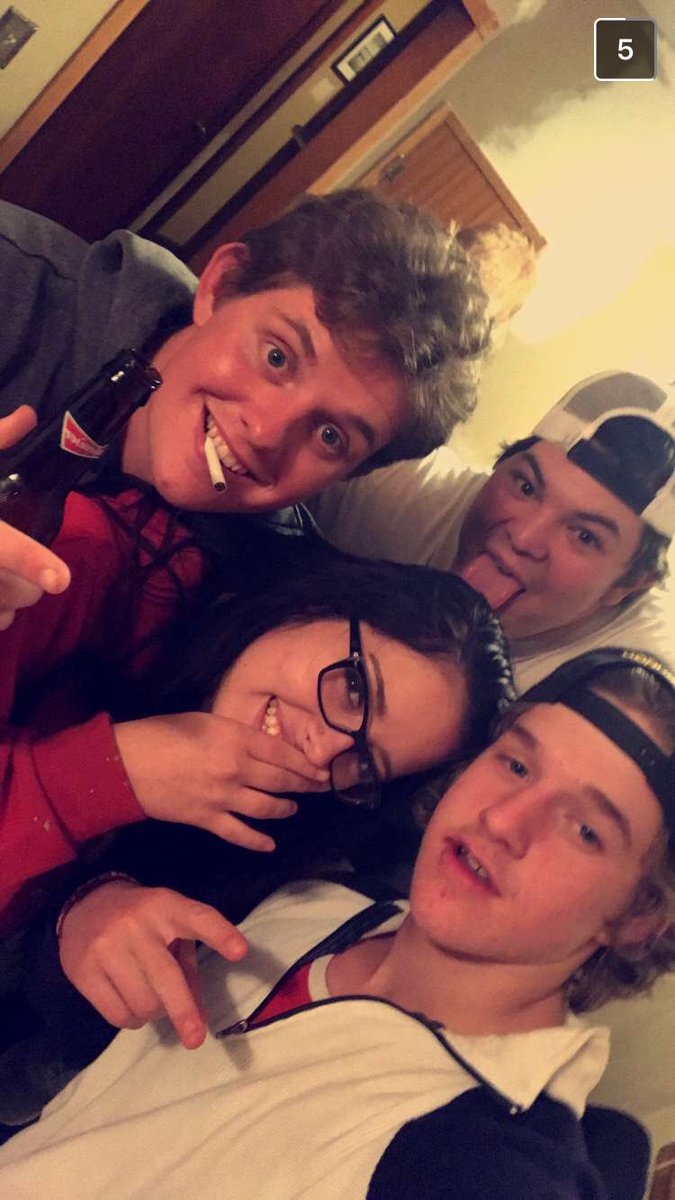 alvarez_jed's tweet photo. Happy Birthday to one crazy mustard loving SOB! Love you BDN! https://t.co/Uvsd5pNKSZ