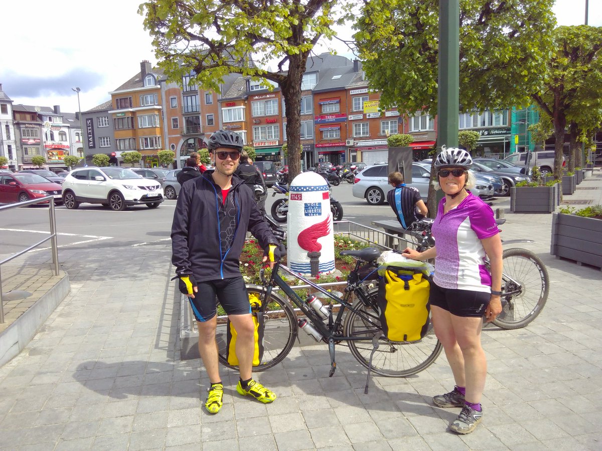 morgen uitreiking prestatie oorkonde fietstocht spoor vd vrijheid in museum Casteelse Poort door loco burgemeester om half twee.