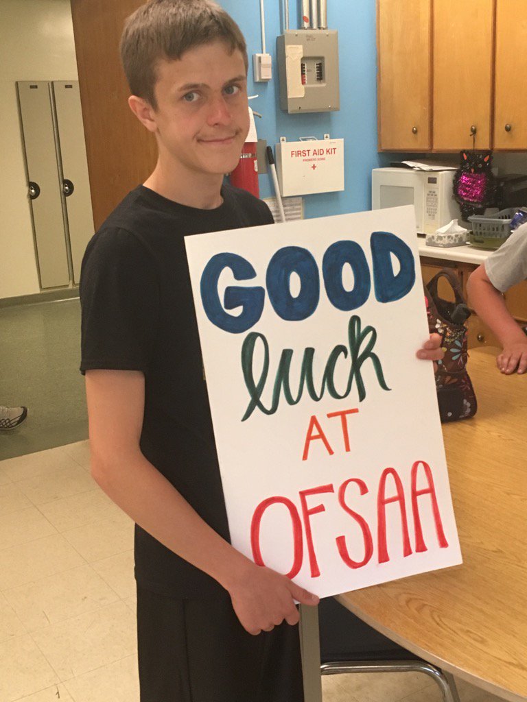JanetCarter6's tweet photo. CCI Track and Field team sending their best wishes to fellow athlete at OFSSA @CCI_SCDSB #cciproud #greatkidsatcci https://t.co/p3RMF4Bfol