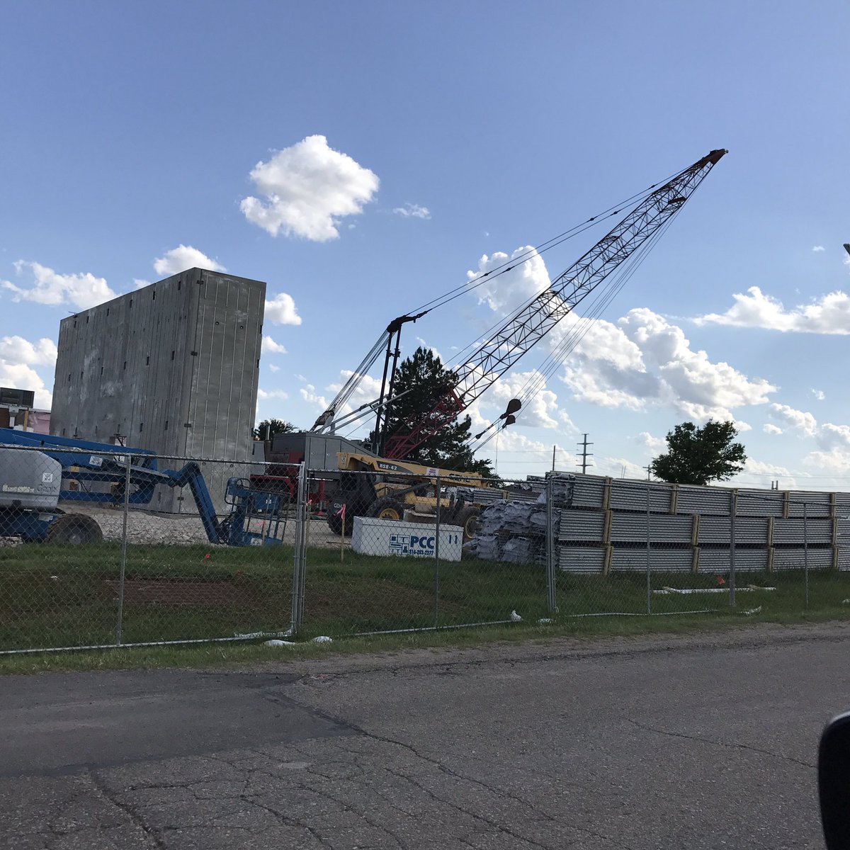 SMKamphaus's tweet photo. The walls begin. https://t.co/kemdsyqj0S