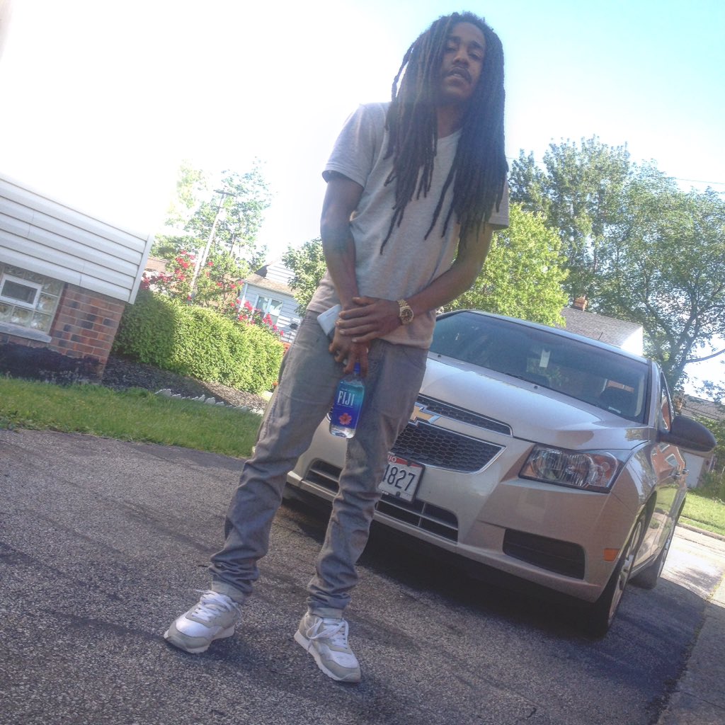 sauce_escobar88's tweet photo. I'm Just A Young Nigga Straight Out Da Trap🏚💸〽️ #RGE #NewMixtapeComing Soon #StillInDaTrap #BangoutBandboiz https://t.co/CLMxHJ51Ki