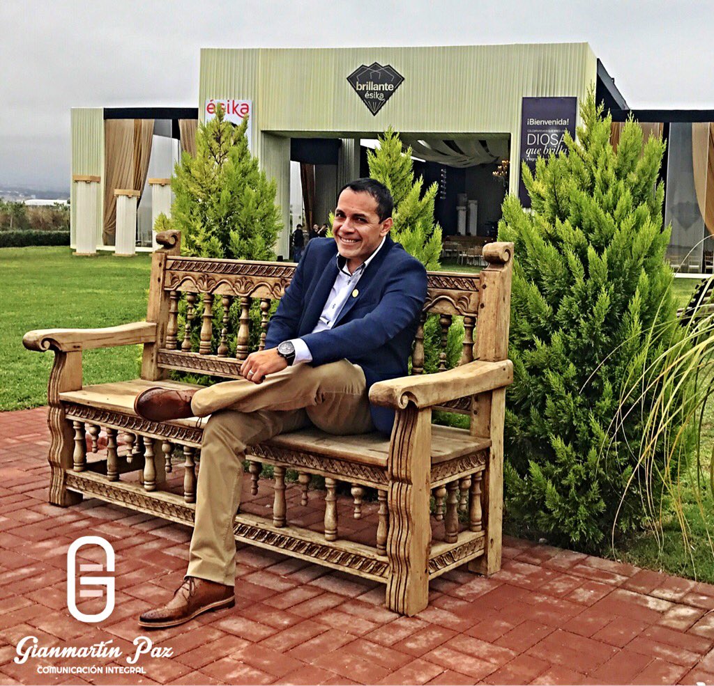 gianmartinpaz's tweet photo. #ComunicadorIntegral https://t.co/7Hnw3D6gmY