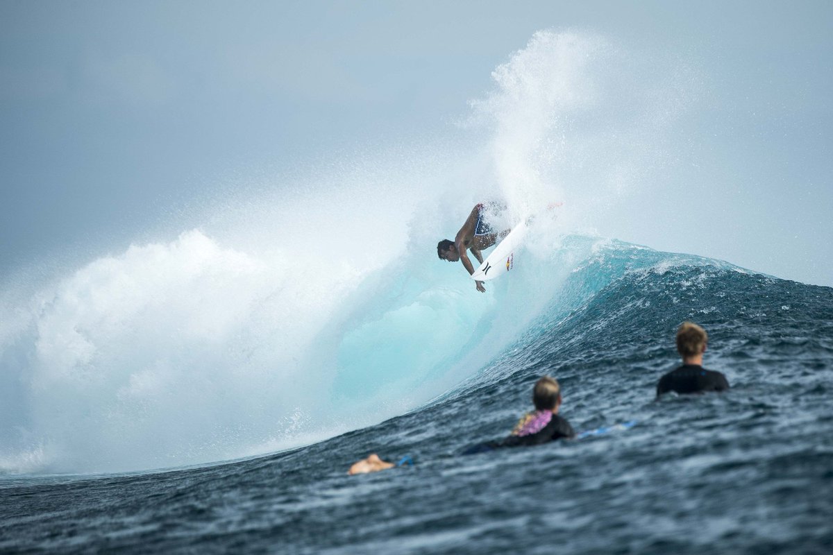 julian_wilson's tweet photo. Never stop climbing. Never lose sight. #CantStop #WontStop @oakley 📷: Miller https://t.co/CDN6qFO4fK