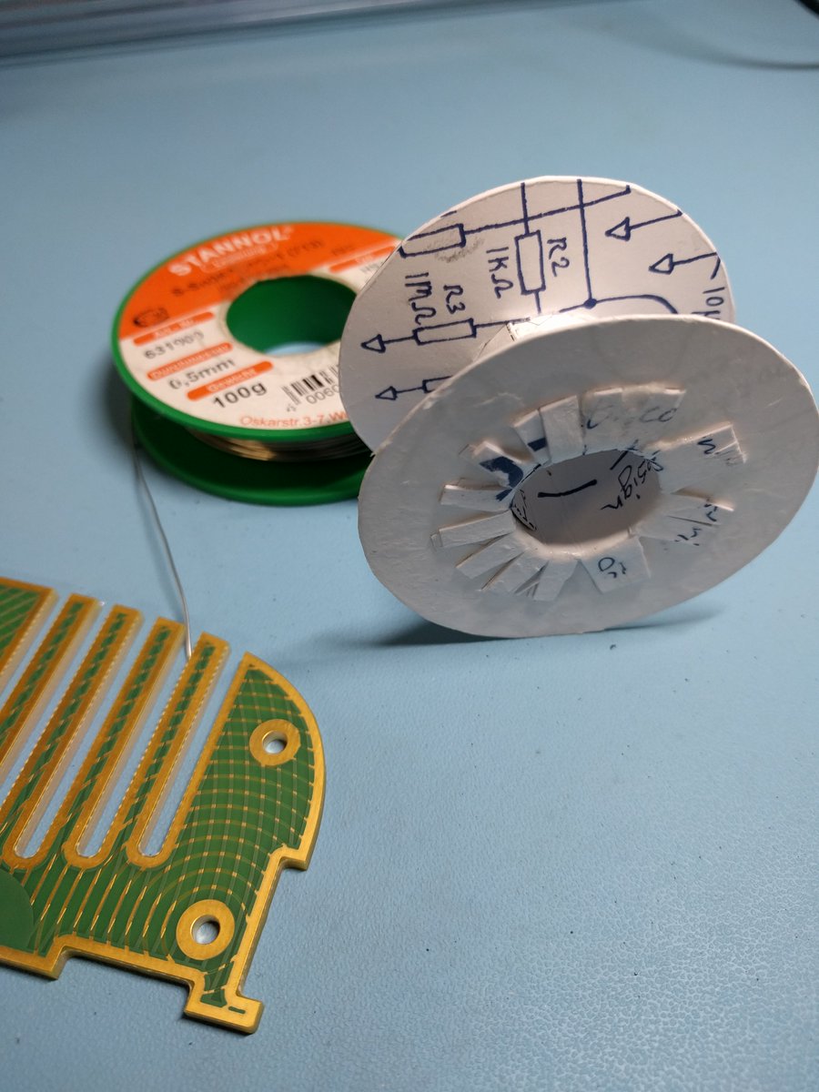 More mock-ups and drawings for a cardboard spool that will come with #BoldportClub project 'Spoolt'
