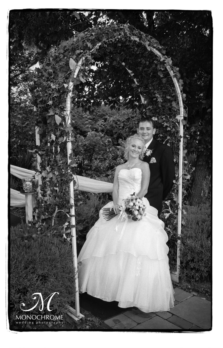 WeddingsZA's tweet photo. Husband &amp; Wife Team who love to shoot in monochrome.
#WeddingPhotography #Wedding #BlackAndWhite #MonochromeWeddings #WeddingsZA https://t.co/VatYFSJBra