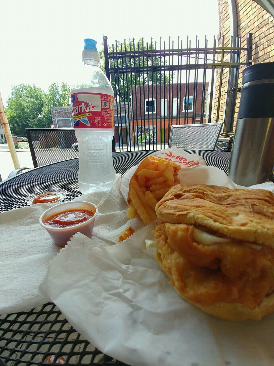 Solid A- (only because fried food isn't my favorite) for the Chicken Tenderloin sandwich... swarmapp.com/c/b0f42QTuQHu