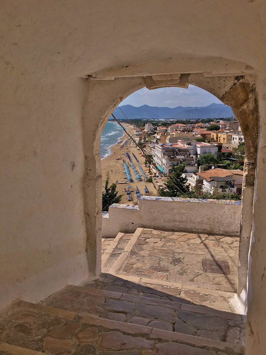 Vicoli ☀️ <a href="/3BMeteo/">3B Meteo</a> <a href="/SperlongaP/">Sperlonga Escursioni - Boat tours & rent</a> <a href="/rispettiamolita/">Rispettiamo l'Italia</a> <a href="/dcq_italia/">DCQItalia 🇮🇹</a> <a href="/VanityFairIt/">Vanity Fair Italia</a> <a href="/SkyscannerIT/">Skyscanner Italia</a> <a href="/cittaslow_intl/">Cittaslow International</a> <a href="/VirginioNero/">VIRGINIO</a> <a href="/Atres_Tourism/">Do you like Italy?</a> 👙🐬🏖