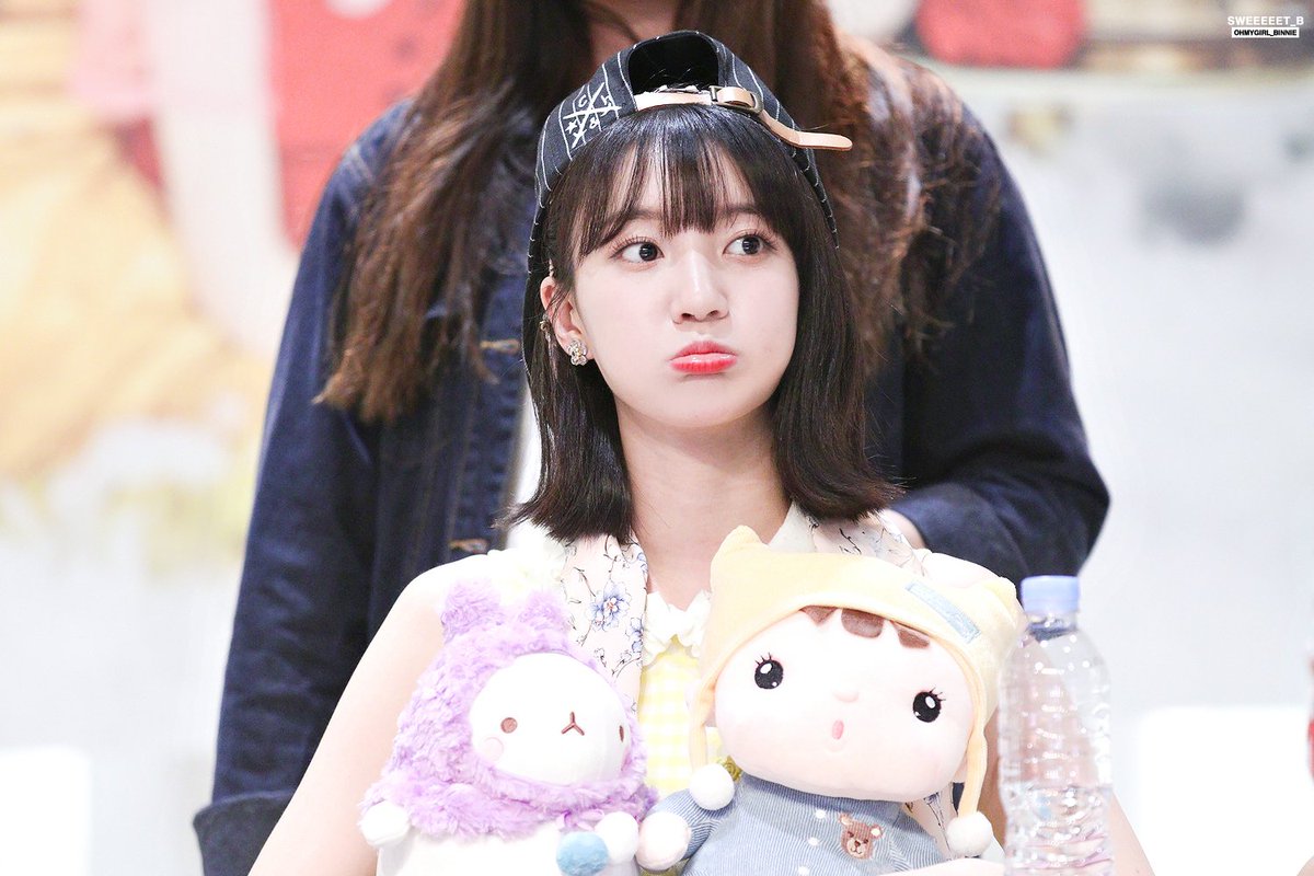 dailyubin's tweet photo. 170528 ♡ https://t.co/JVD9Z9VZef