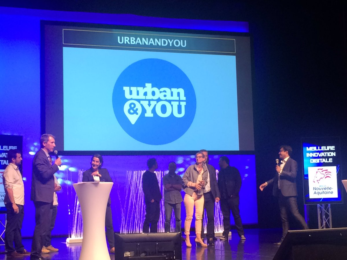 Helioparc's tweet photo. Trophée de la meilleure innovation digitale #e_py remis à @UrbanAndYou @nldepau ! Bravo! https://t.co/ejPdW9kPFj