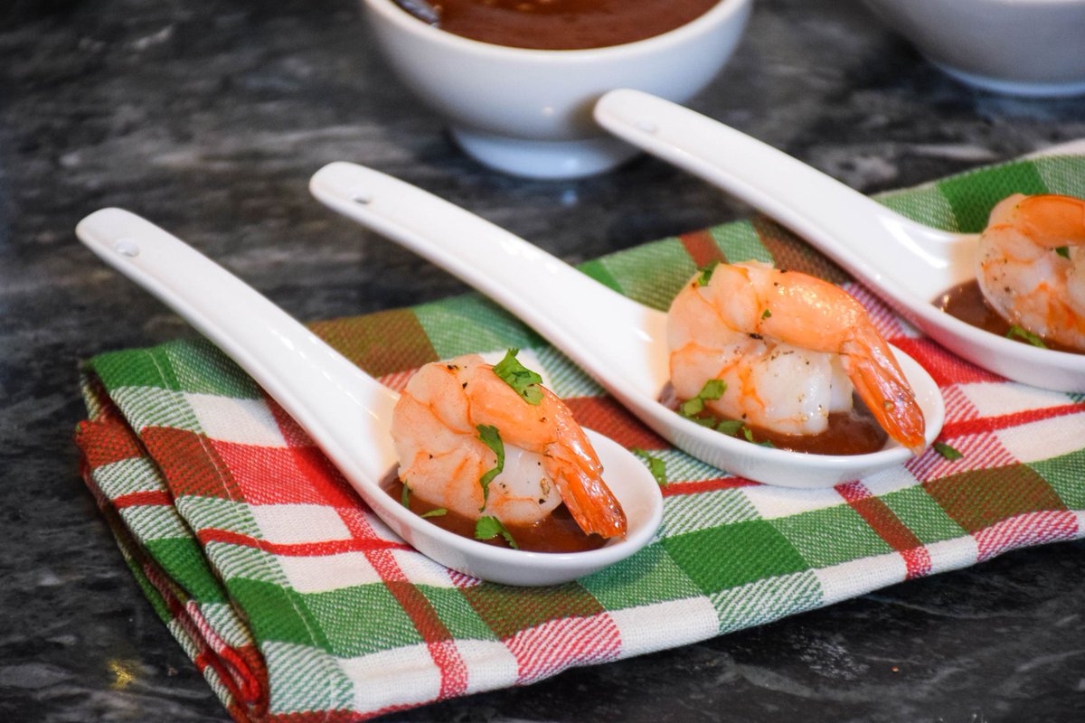 This Roasted #FLStrawberry Chipotle Sauce is perfect for your Summer barbecues! Add some #FLStrawberry flavor! buff.ly/2qFDgH1