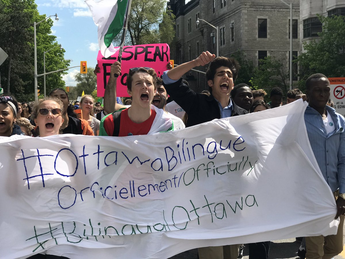 ecolecatholique's tweet photo. Une belle matinée de solidarité franco pour #OttawaBilingue ! #cecce https://t.co/7yWHESoBSP