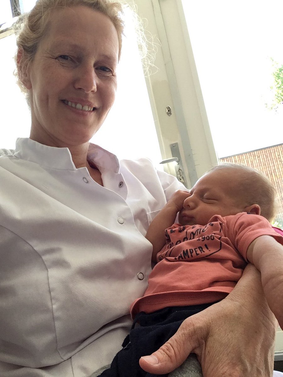 PedicureP's tweet photo. #bezoek #tijdenswerktijd #michelle #railey😍#pedicureplan #pedicuren https://t.co/dUXnzNNebI